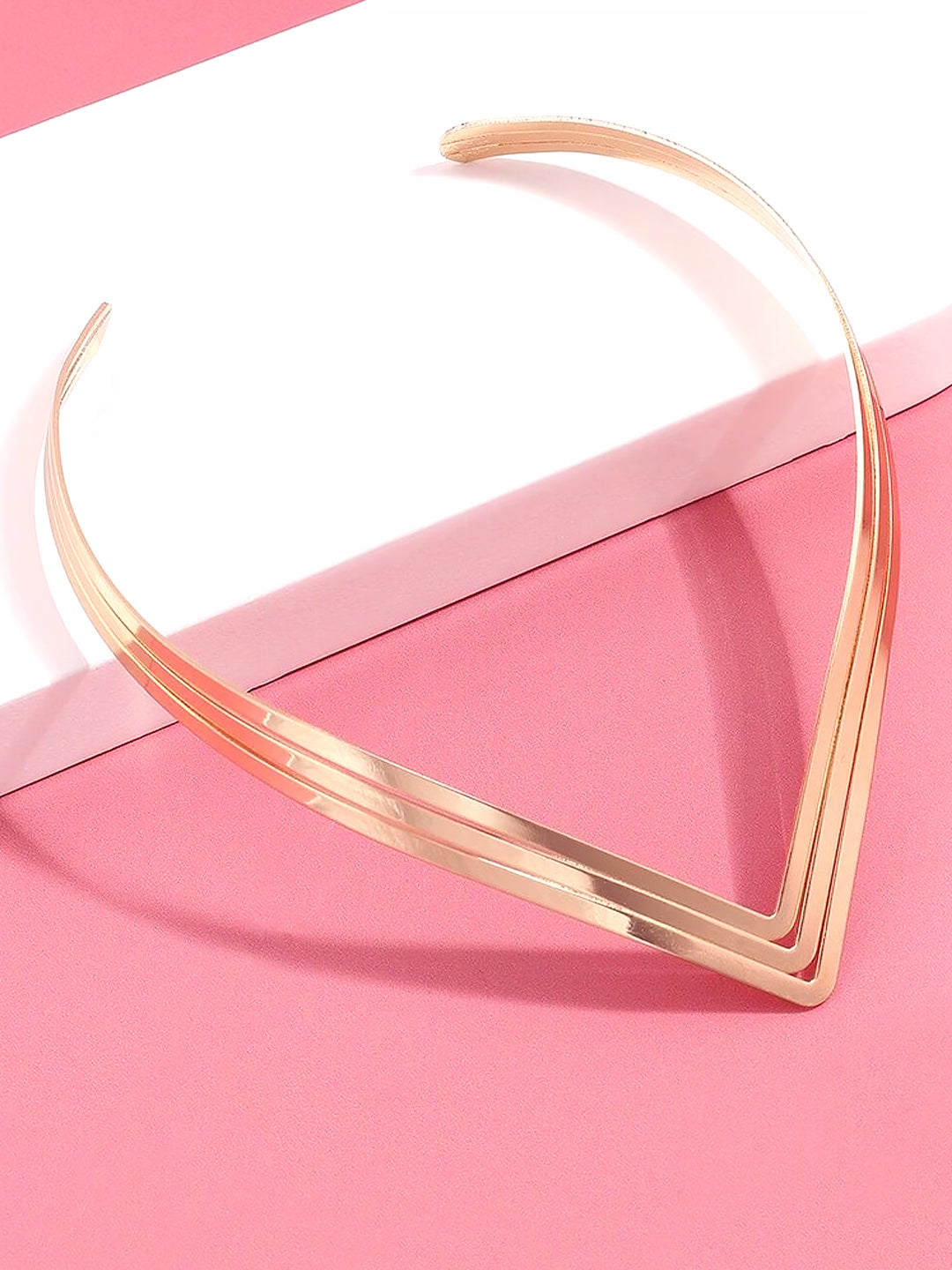 V-Shaped Hasli Necklace