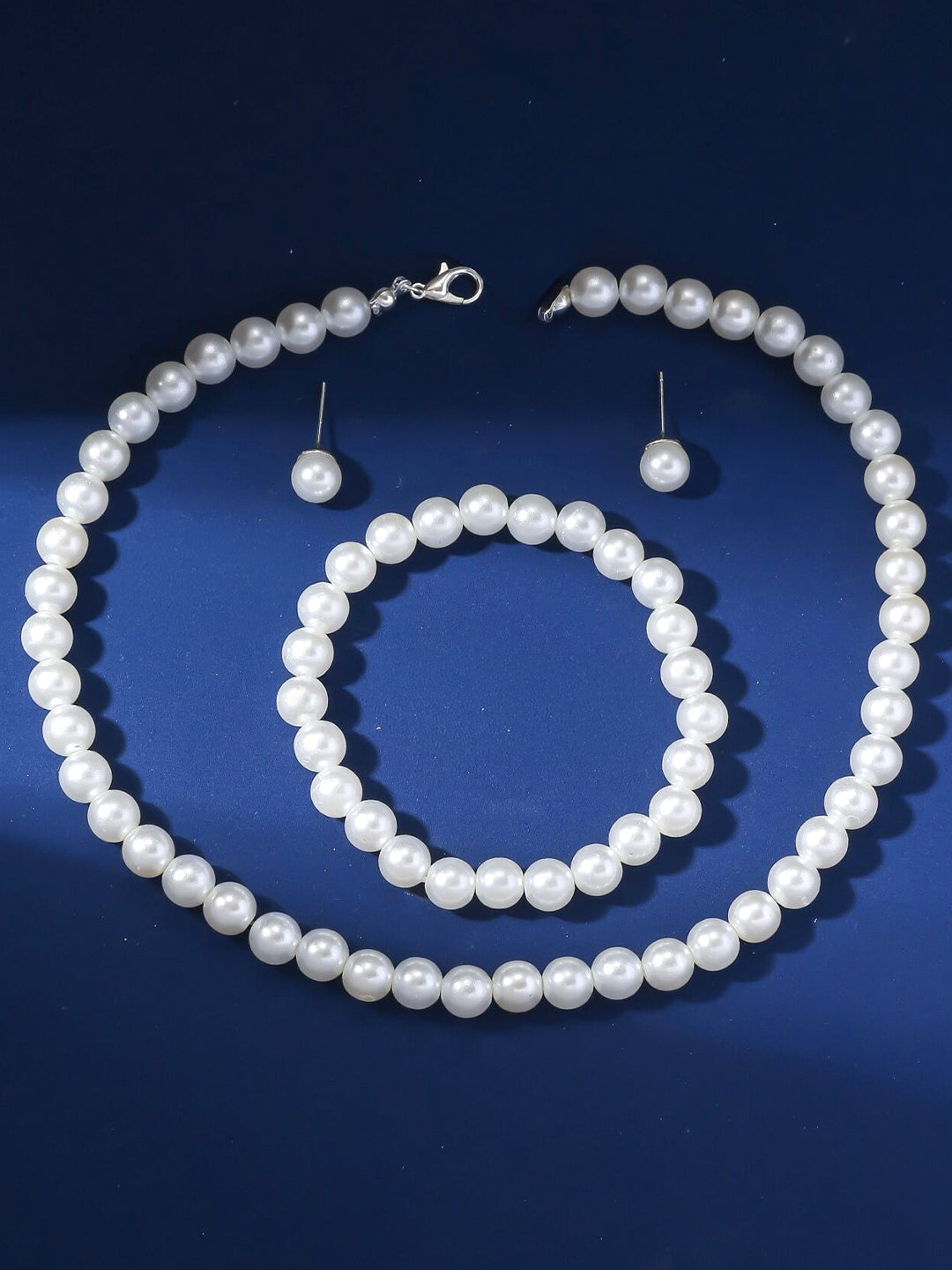 Premium Pearl Jewellery Set With Earrings & Bracelet