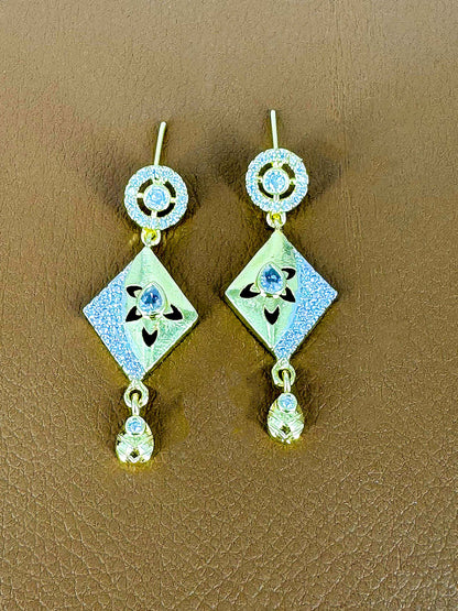 Gold Plated American Diamond Sleek Jewellery Set