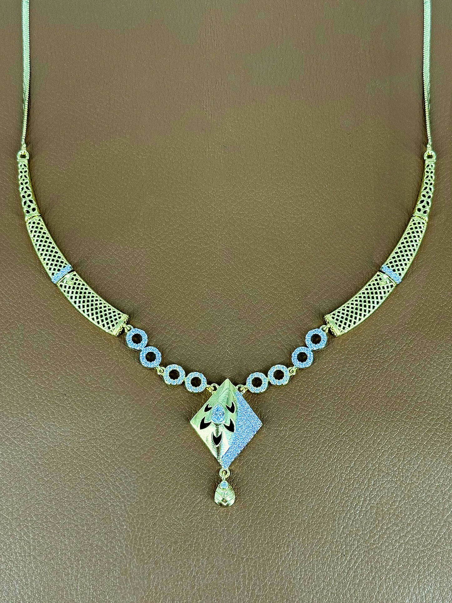 Gold Plated American Diamond Sleek Jewellery Set