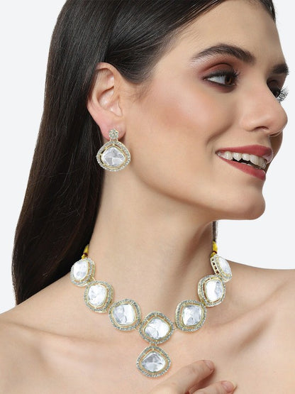 Kundan Square Jewellery Set