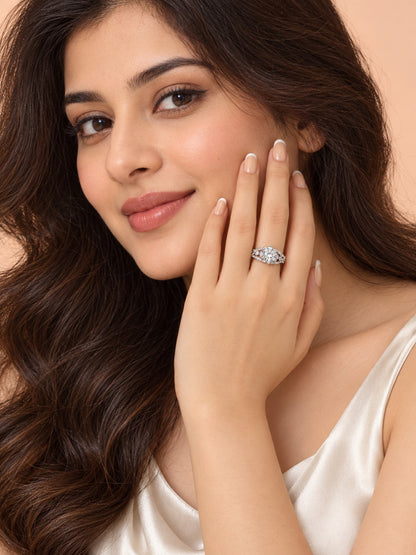 Clear Round Stone Split Shank Ring - Silver Plated, image3