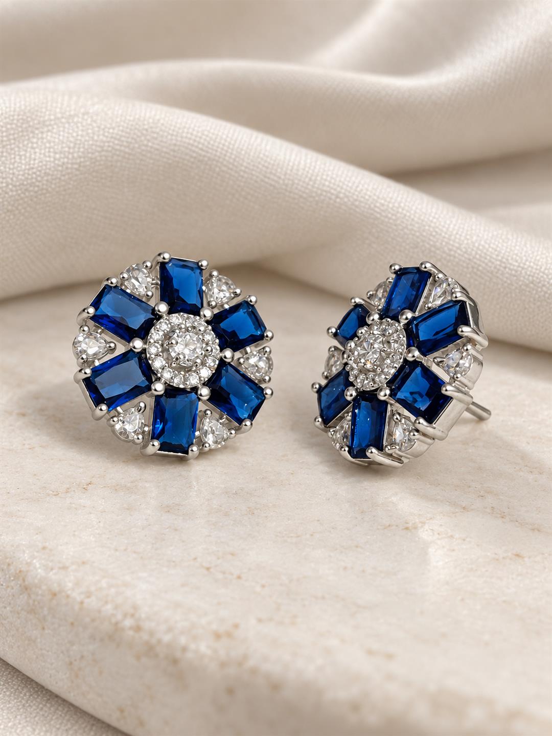 Blue round flower silver-plated stud earrings