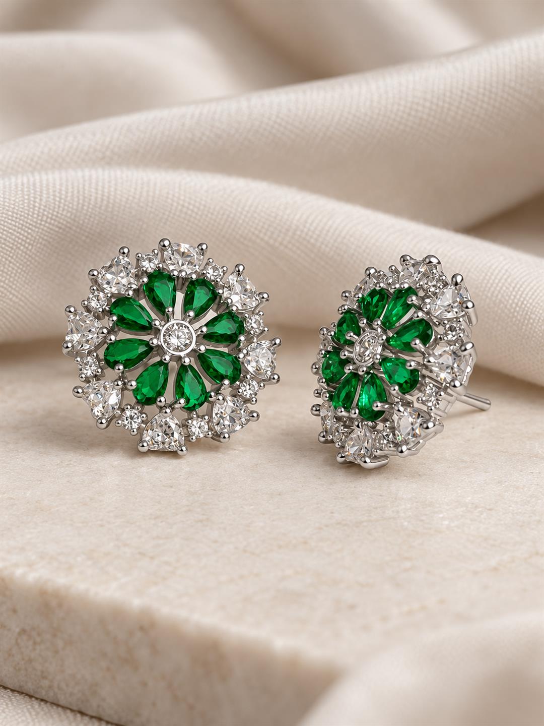 Green heart-petal flower silver-plated stud earrings