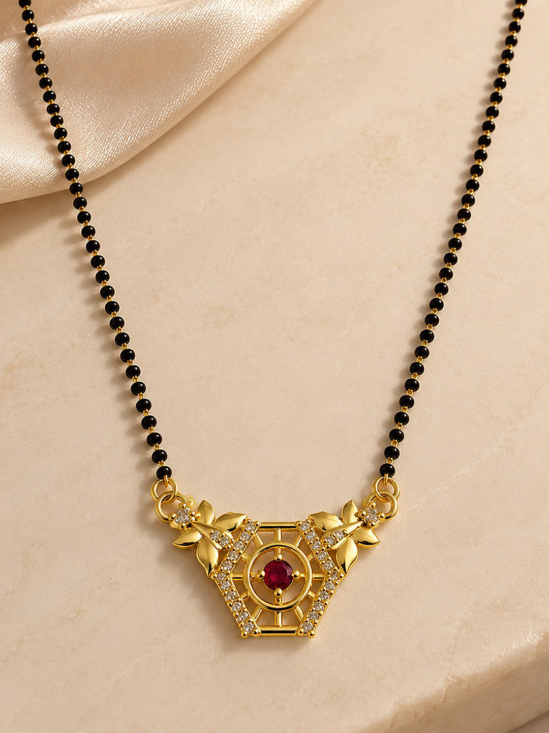 Red filigree triangle gold-plated mangalsutra
