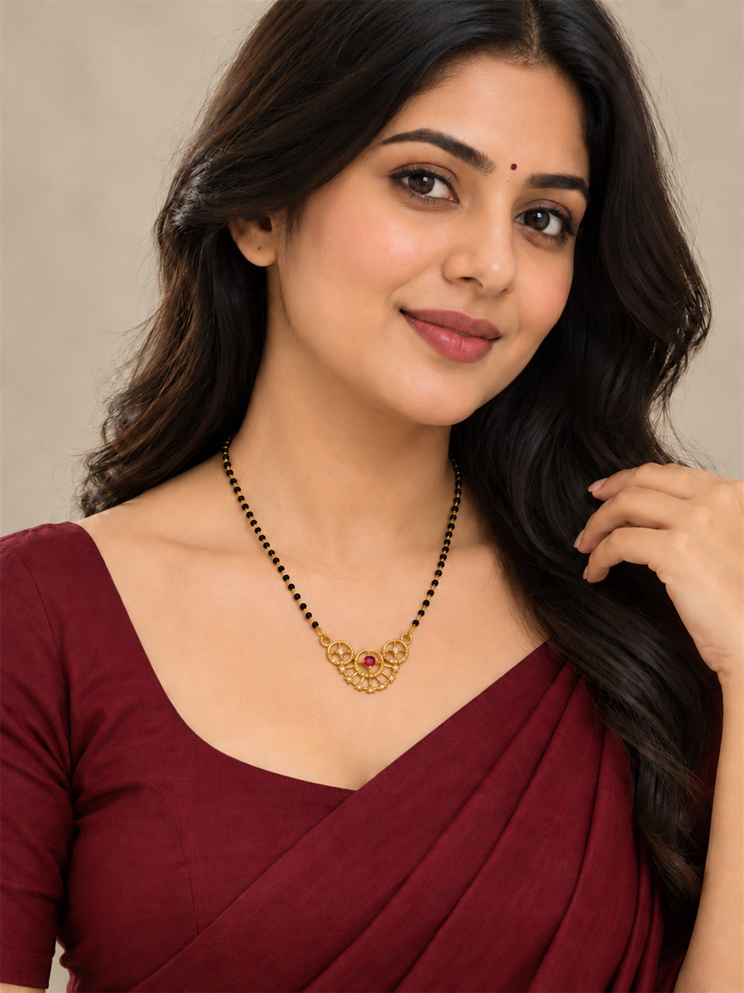 Red scalloped floral gold-plated mangalsutra