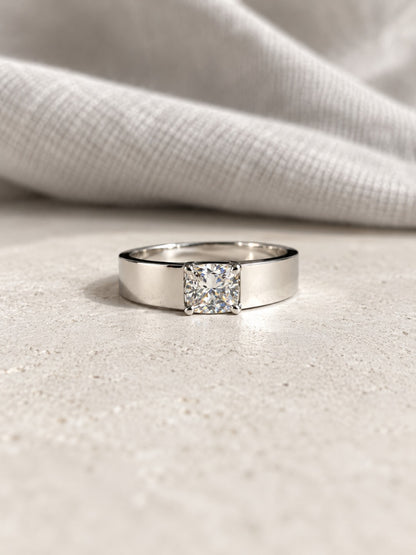 Clear Stone Solitaire Wide Band Ring - Silver Plated, image4