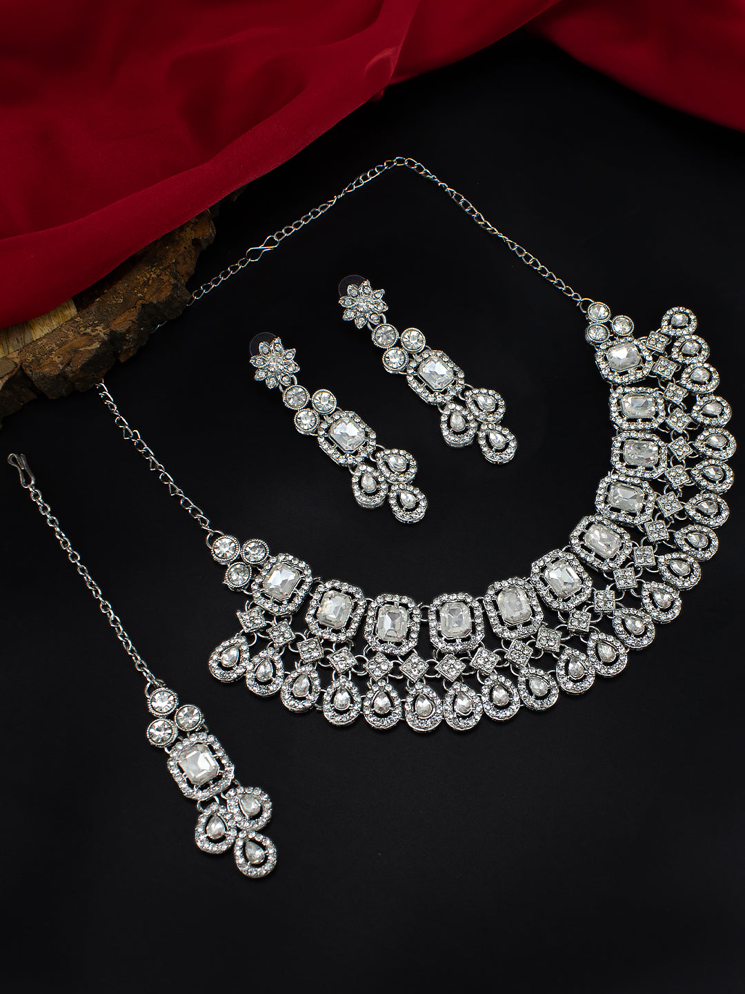 Crystal Jewellery Set With Maang Tika