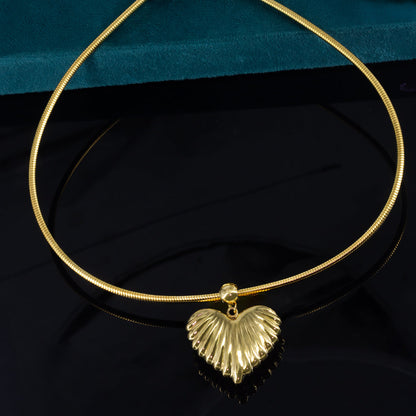 Anti Tarnish Stainless Steel Trendy Heart Hasli Choker Necklace