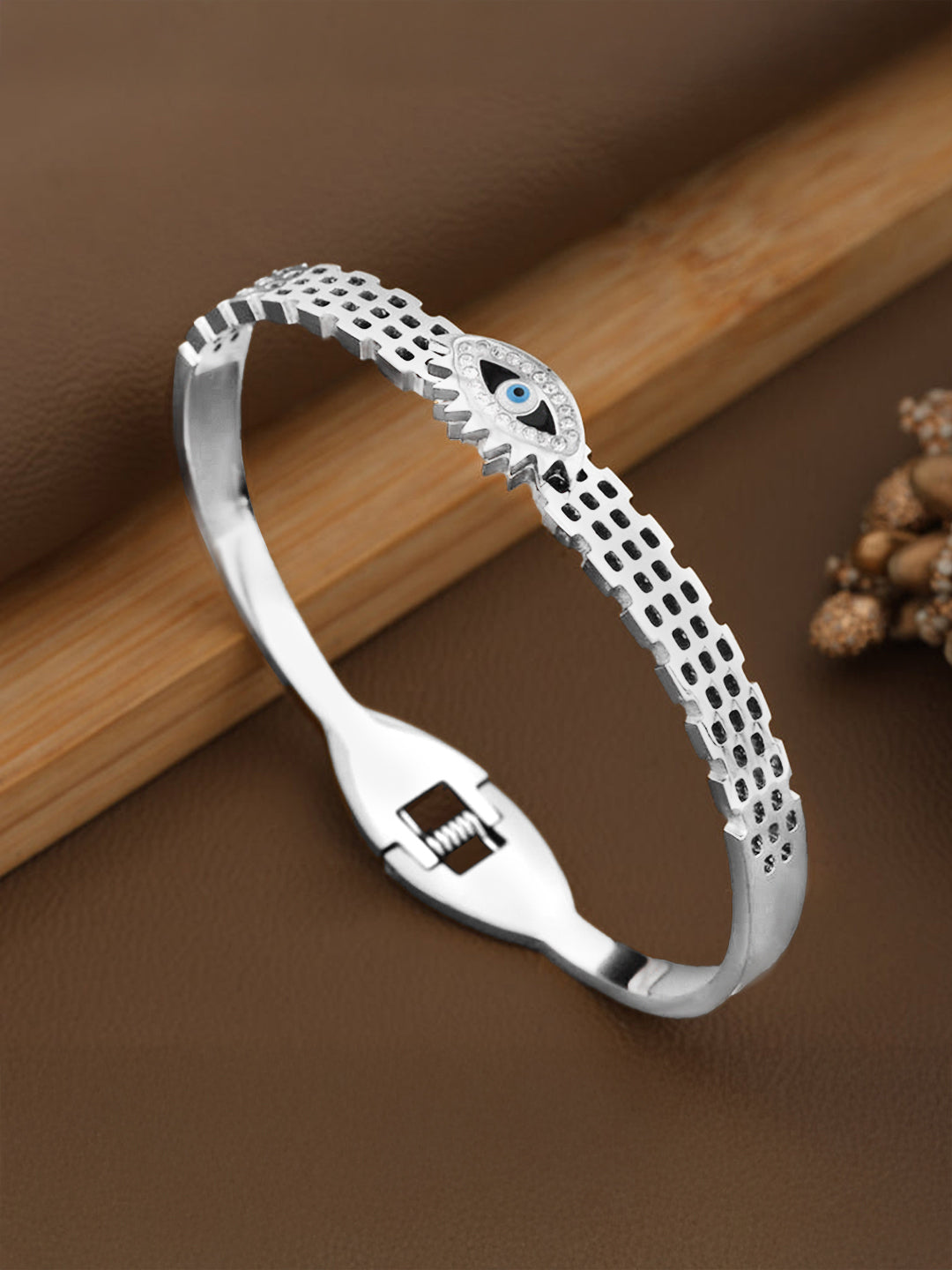 Stainless Steel Anti Tarnish Evil Eye Openable Bracelet