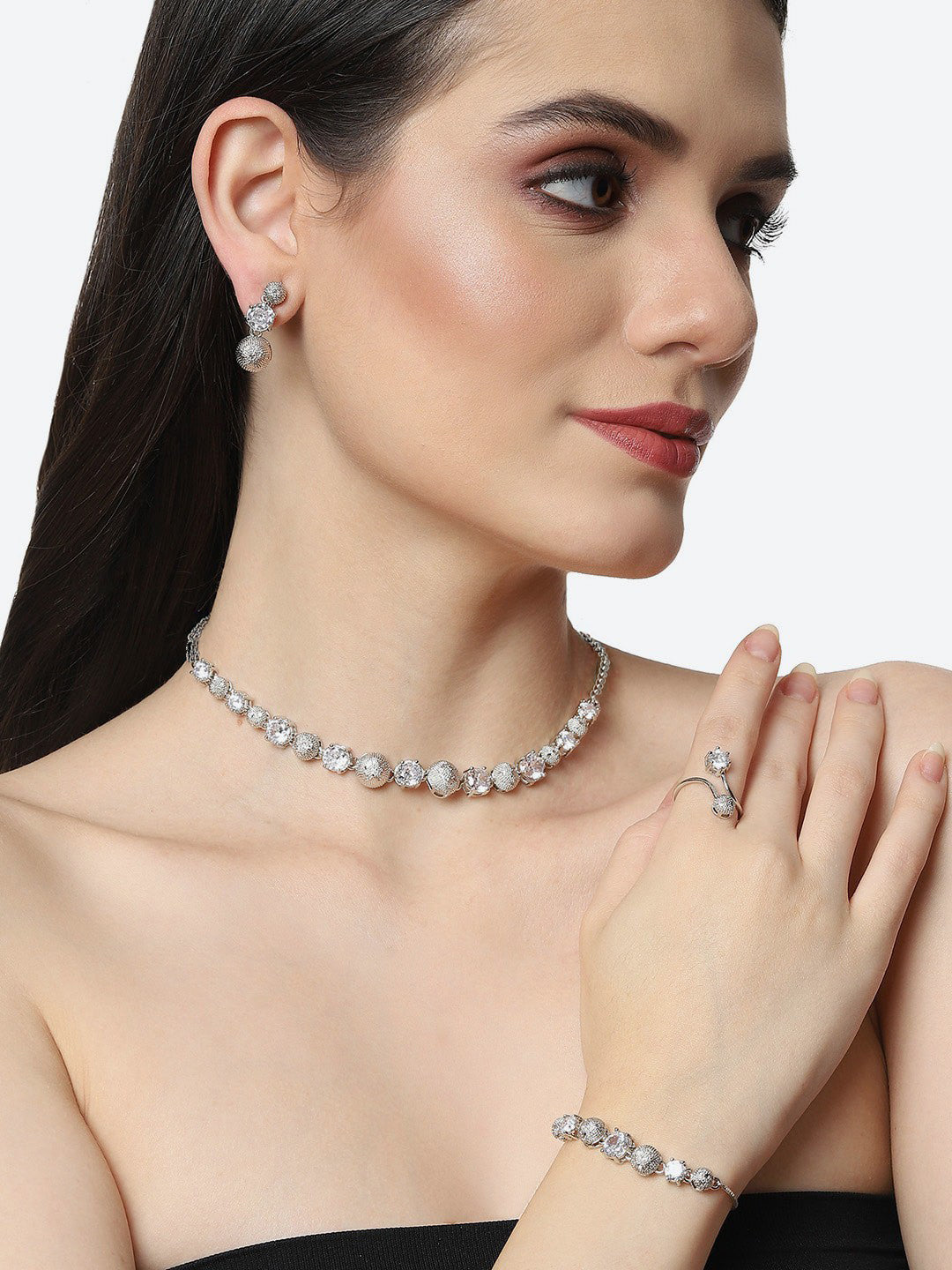 AD-Studded Jewellery Set
