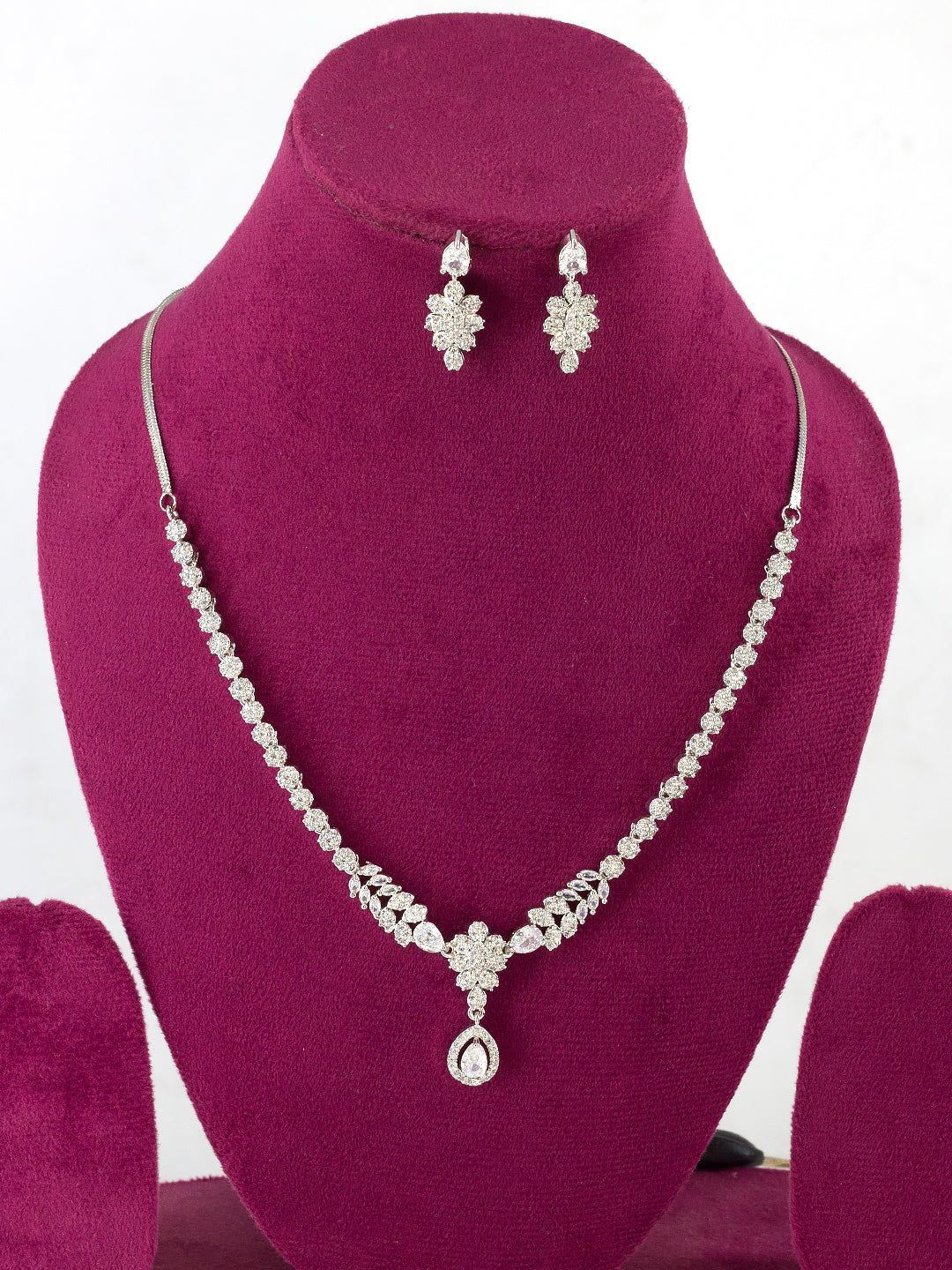 AD Studded Floral Sleek Jewellery Set