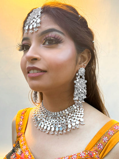 Silver-Plated Mirror-Studded & Beaded Jewellery Set With Maangtika