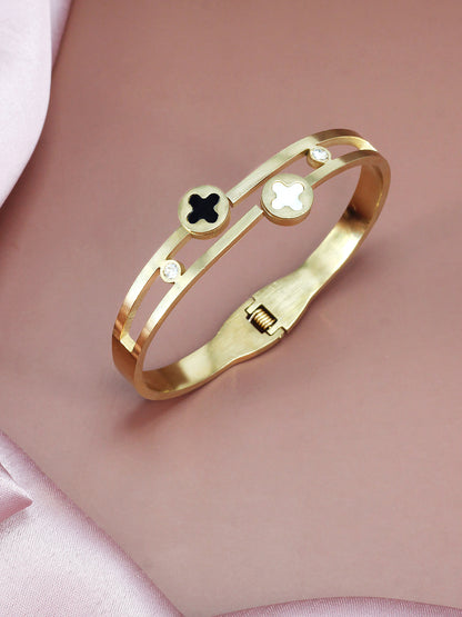 Anti Tarnish Four Leaf Clover Openable Bracelet