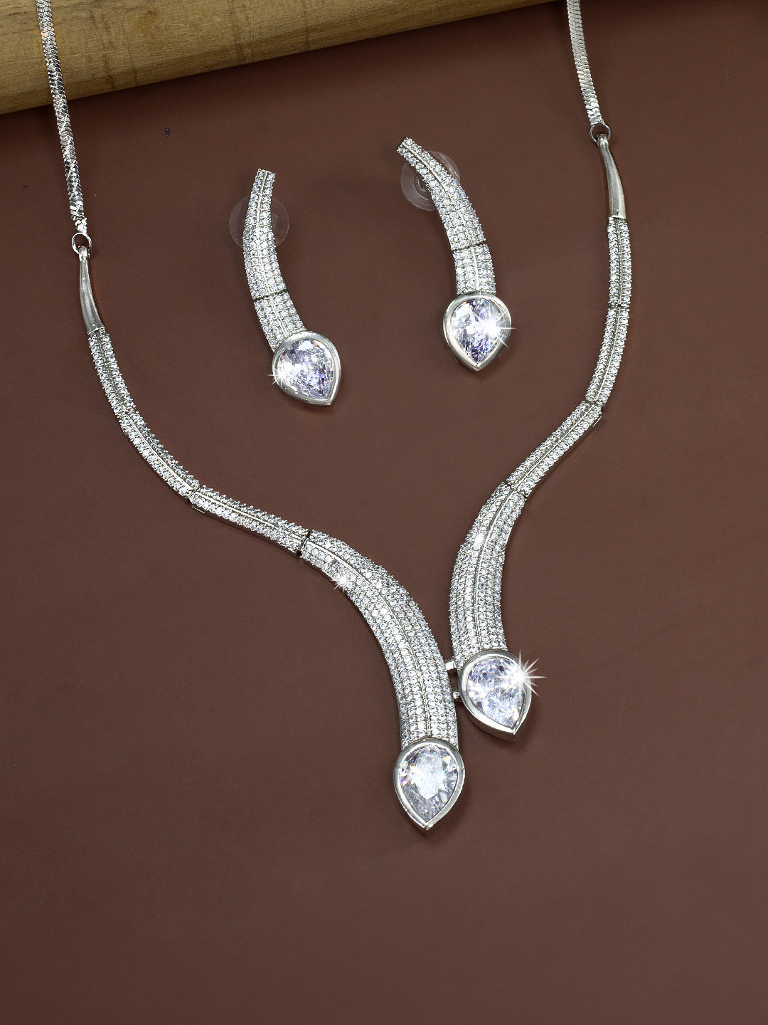 AD-Studded Serpent Jewellery Set
