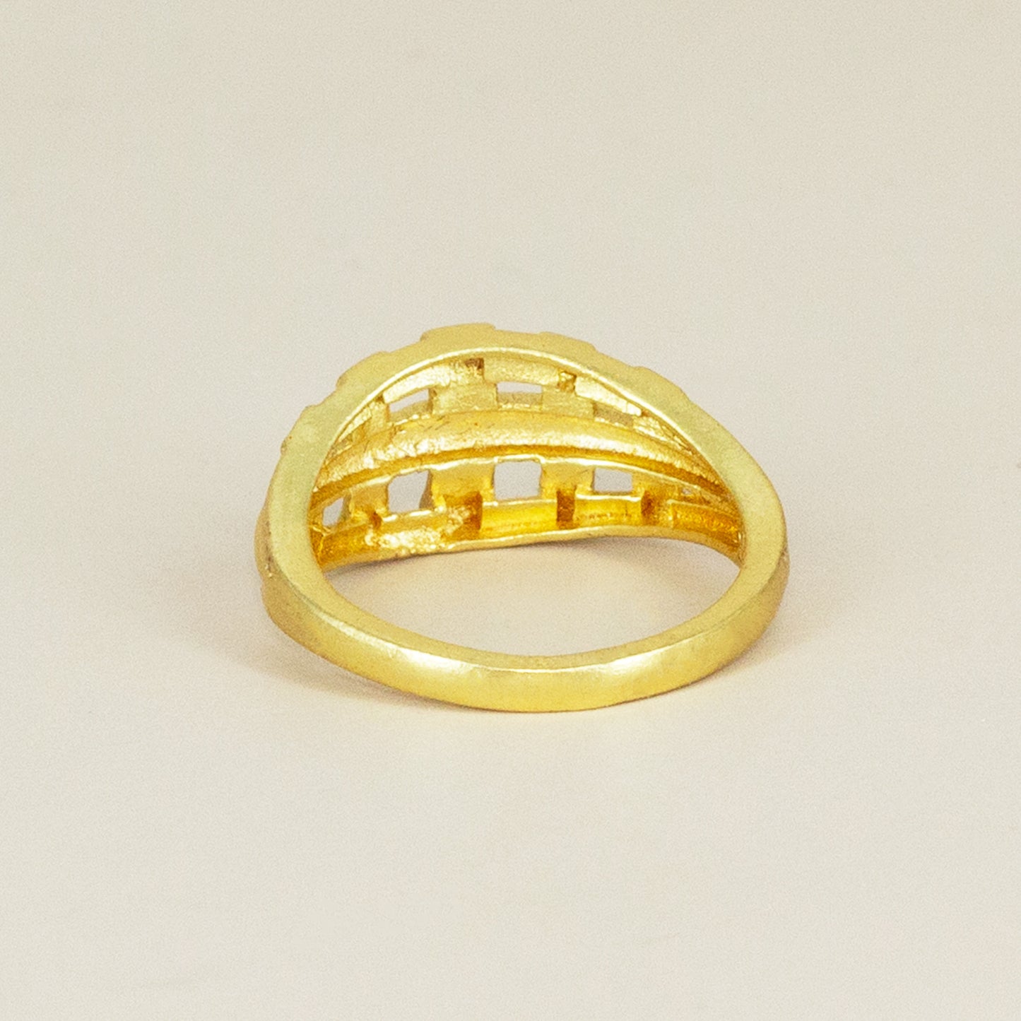 Gold Plated Anti Tarnish Finger Ring for Women