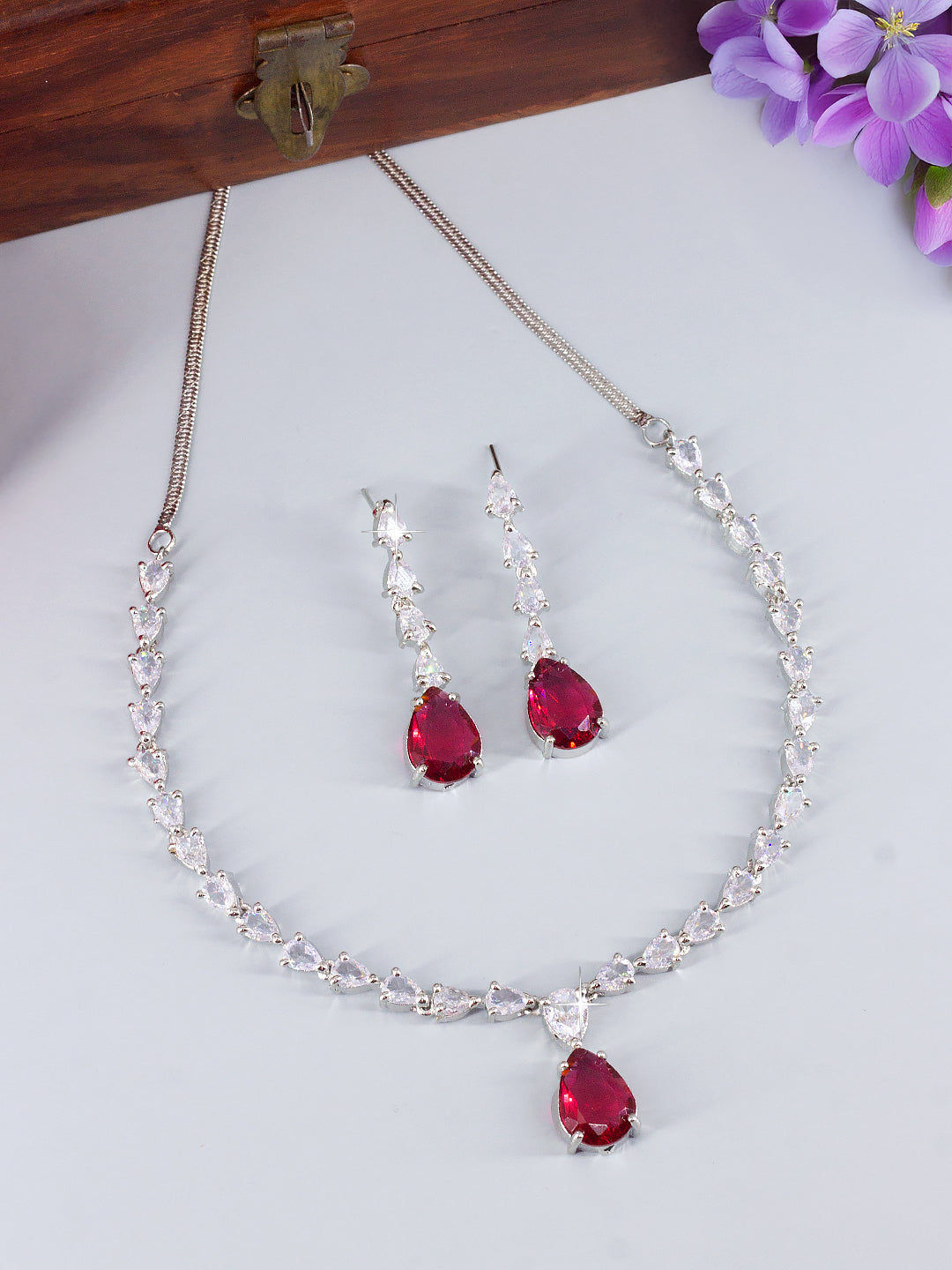 Red AD-Studded Teardrop Jewellery Set