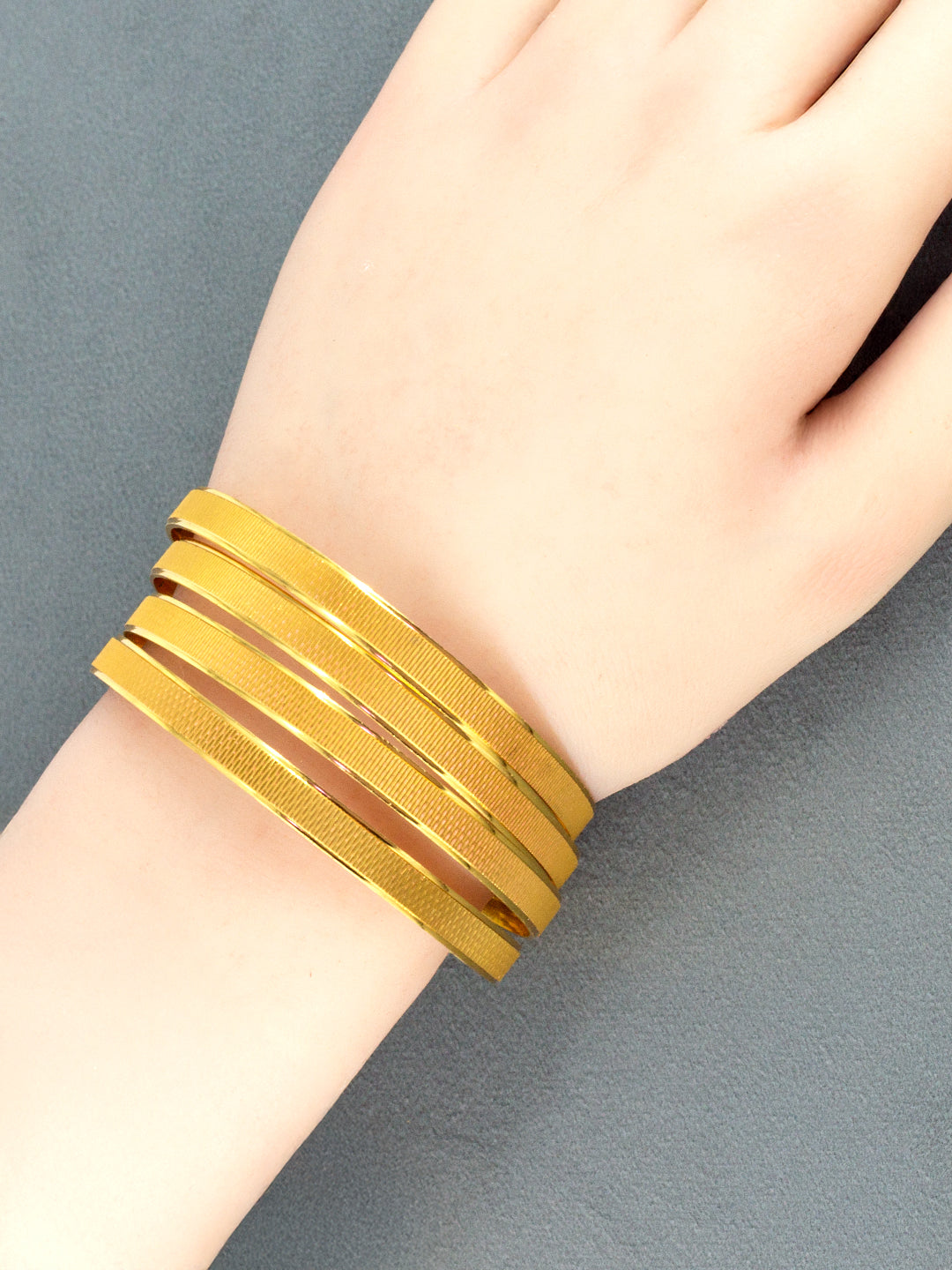Set of 4 Matte Finish Traditional Bangles