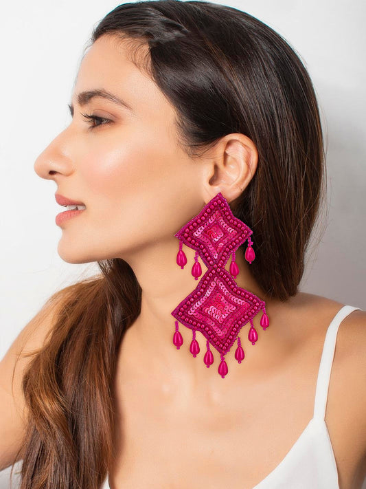 Red Beaded Star Quirky Drop Earrings