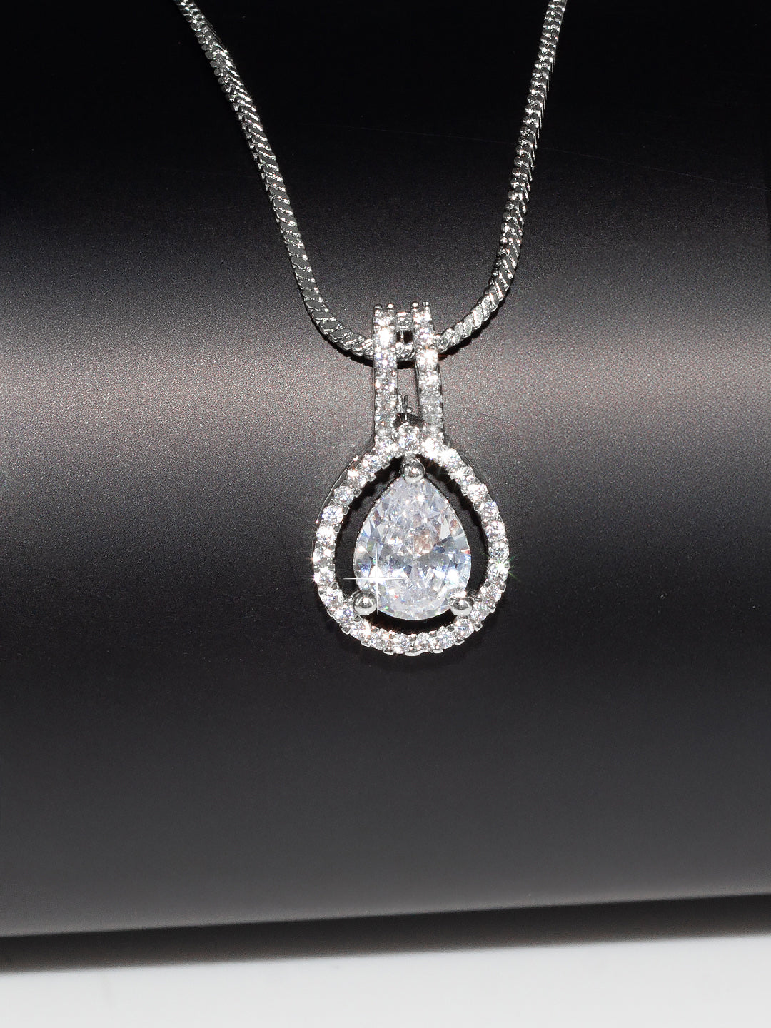 Minimal AD Pendant Set
