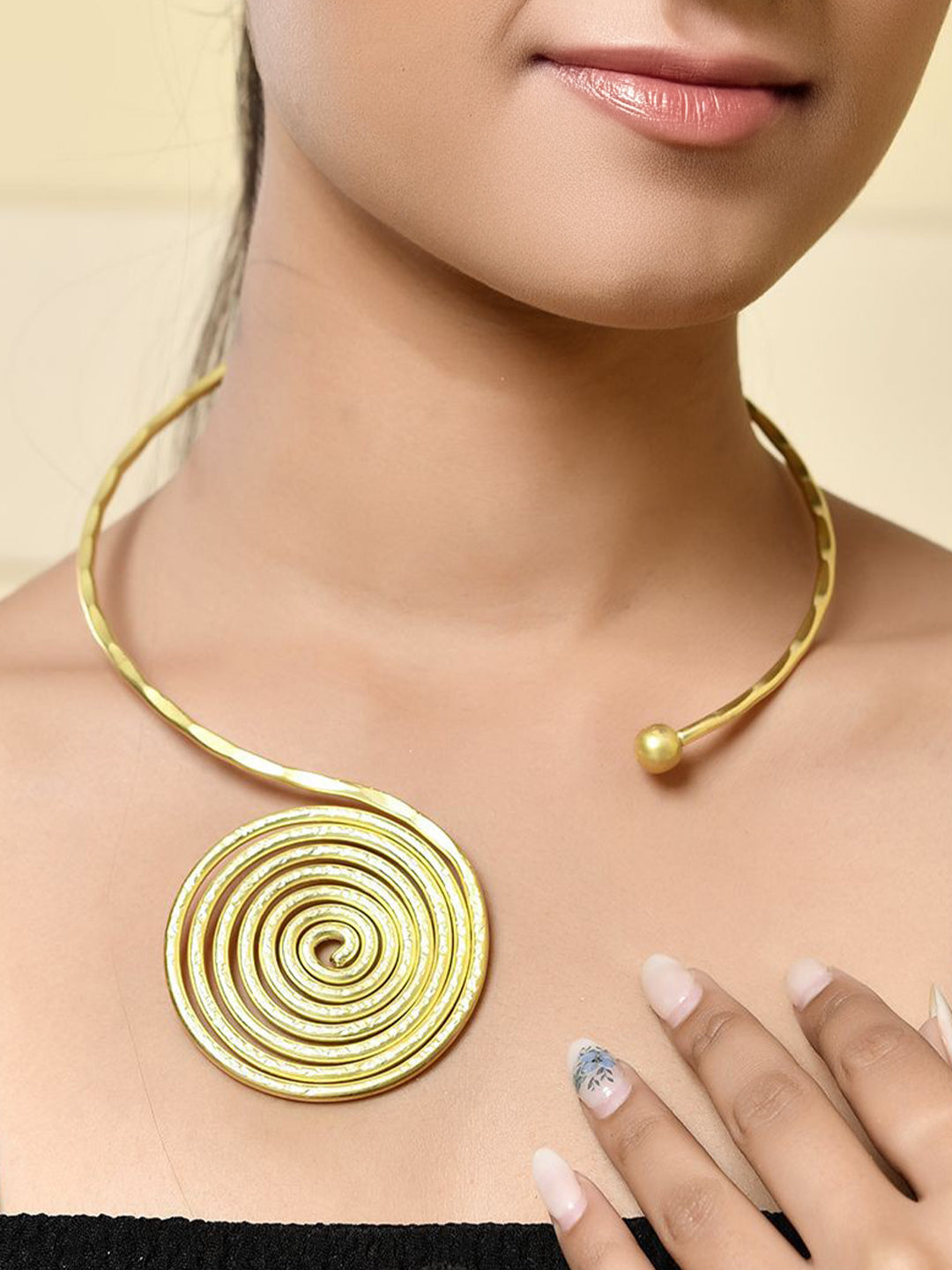Spiral Hasli Necklace