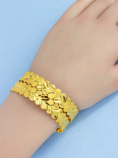 Set of 2 Designer Leaf Bangles