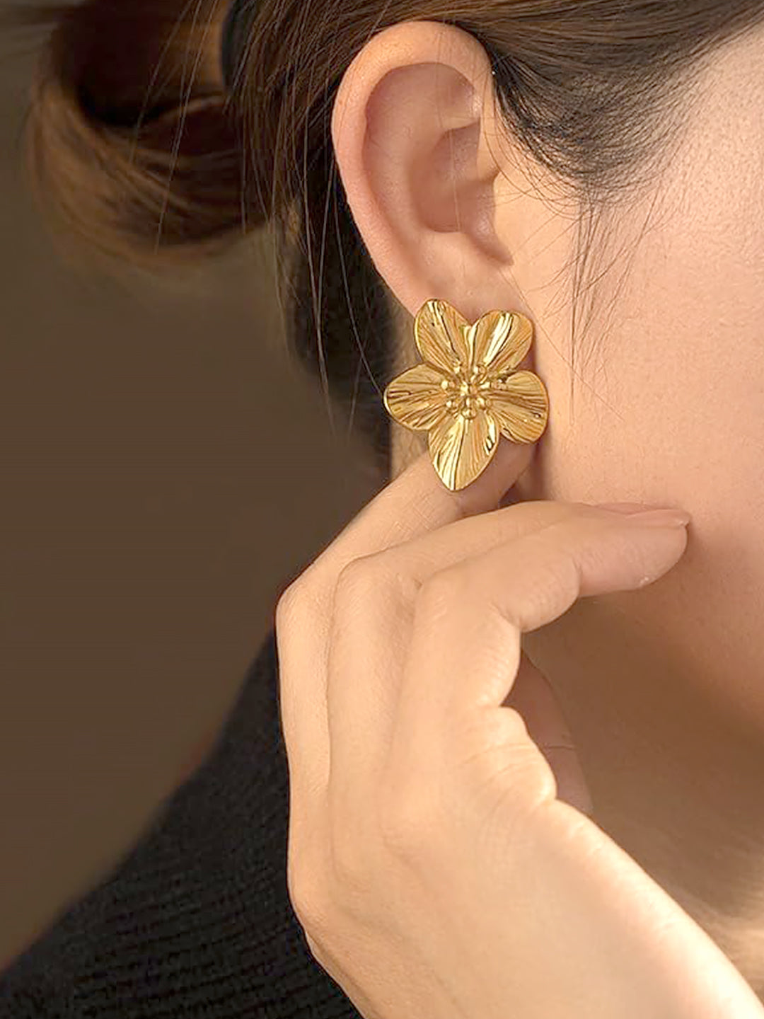 Stainless Steel Anti Tarnish Floral Stud Earrings