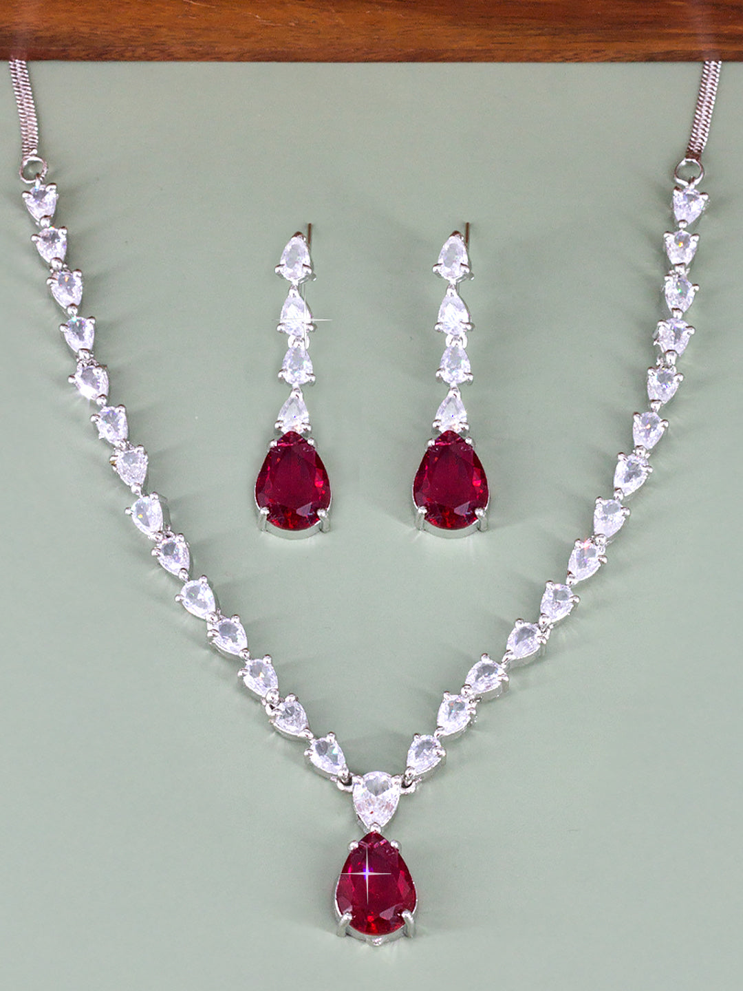 Red AD-Studded Teardrop Jewellery Set