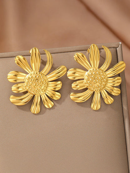 Stainless Steel Anti Tarnish Floral Stud Earrings